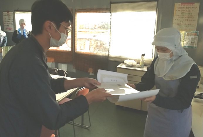 技能実習生2人が日本語能力試験に合格のイメージ画像